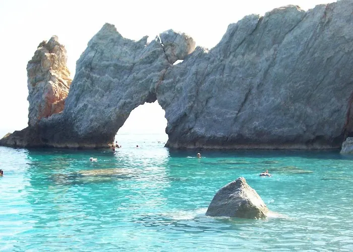 Azalea Aparthotel Megali Ammos (Skiathos)