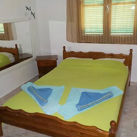 Azalea Апарт-отель 3*