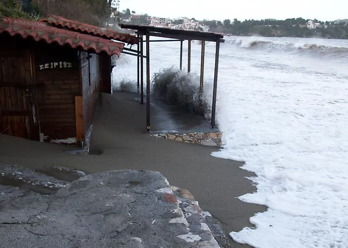 Azalea Megali Ammos (Skiathos)