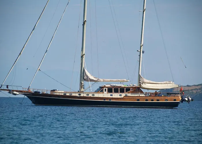 Azalea Aparthotel Megali Ammos (Skiathos)