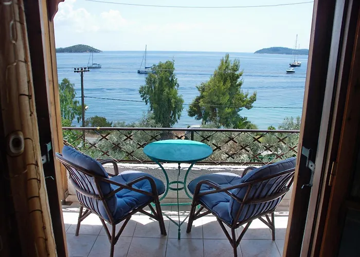 Azalea Aparthotel Megali Ammos (Skiathos)