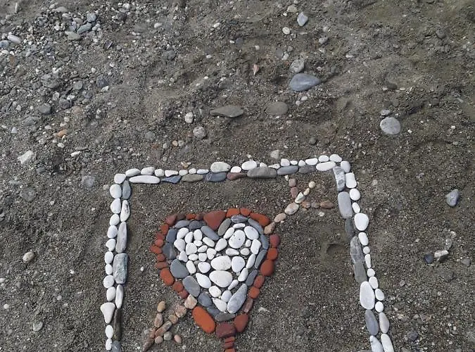 Azalea Aparthotel 3*